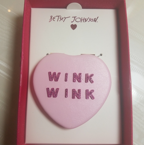 Betsey Johnson Other - Betsey Johnson Heart Pink Compact